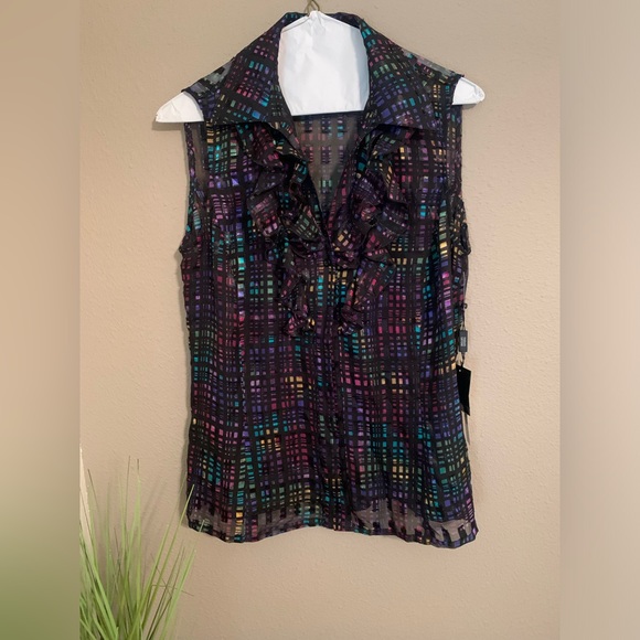 Tahari Tops - NWT Tahari black with color button up blouse. Sleeveless. Size S.